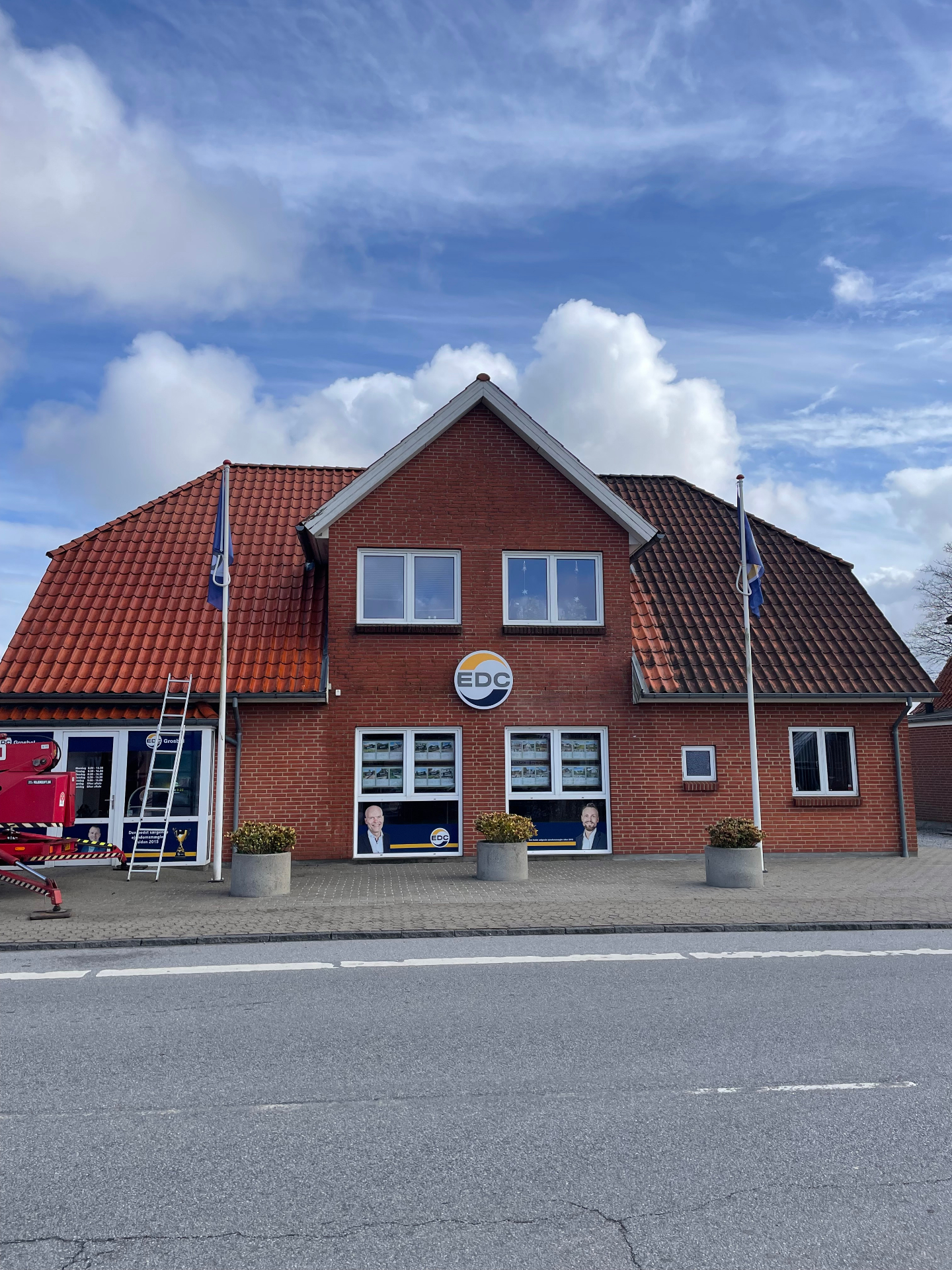 EDC ejendom efter tagrens – rent og friskt tag